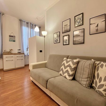 Mazzini 12, Elegant Central Apartment With Free Private Garage 800 M, Air Conditioning, Wi-Fi, Just 100 M From The Public Beach Рапало Екстериор снимка