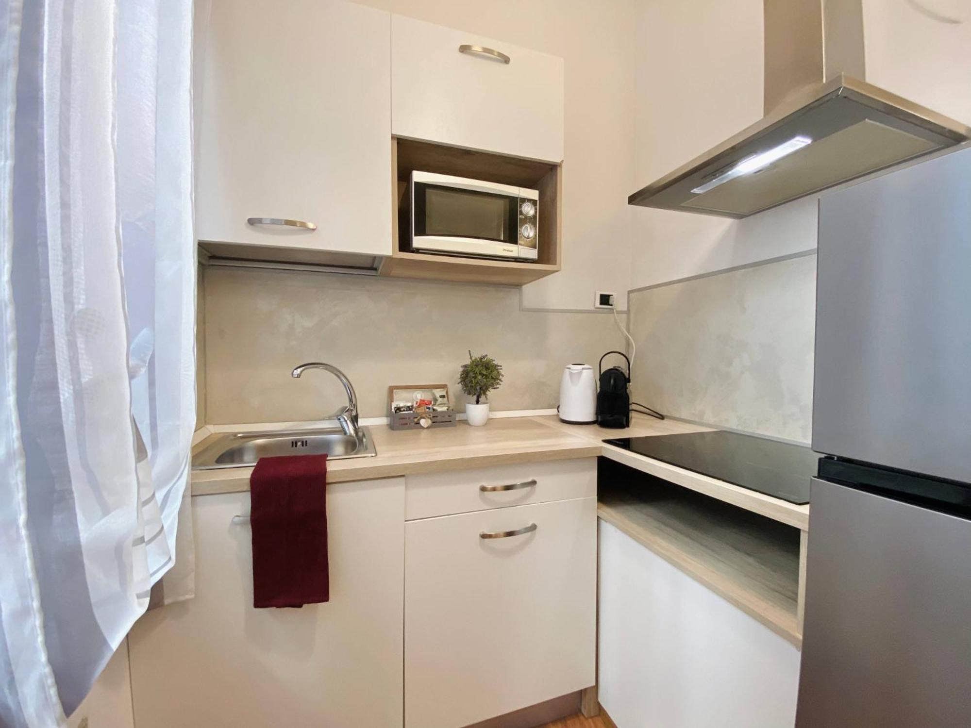 Mazzini 12, Elegant Central Apartment With Free Private Garage 800 M, Air Conditioning, Wi-Fi, Just 100 M From The Public Beach Рапало Екстериор снимка